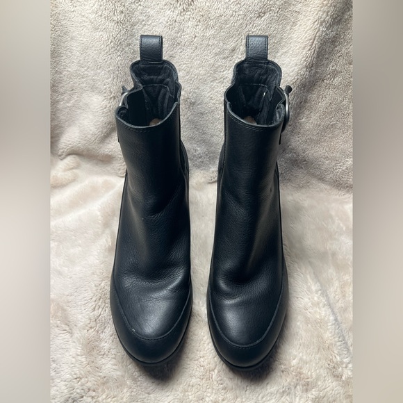 UGG Women's Arleta waterproof leather ankle wedge boots in black size 12 - Picture 2 of 9
